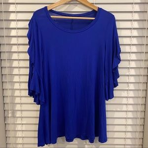 🆕⭐️ women’s blue tunic with ruffled sleeves